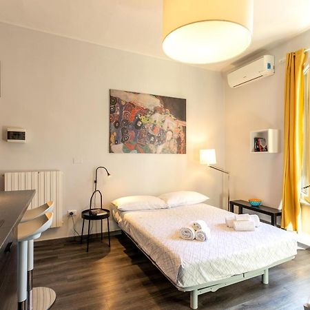 Luna Homes - Studio In Farini Милано Екстериор снимка